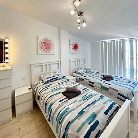 3 Bed With Sea Views In Cristianos K305 Διαμέρισμα *